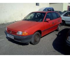Продавам на части Opel Astra F 1994 1,6